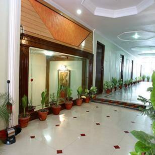 Hotel Mandakini Palace Kanpur Exterior foto